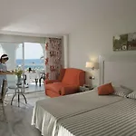 アパートホテル Ona Marinas De ネルハ