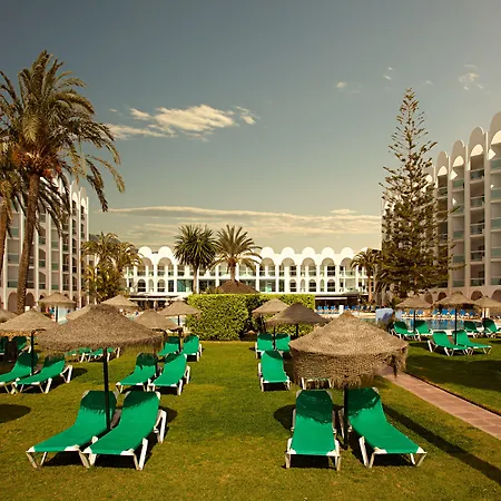 Ona Marinas De アパートホテル