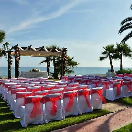 Apartahotel Marinas De Beach&spa Nerja
